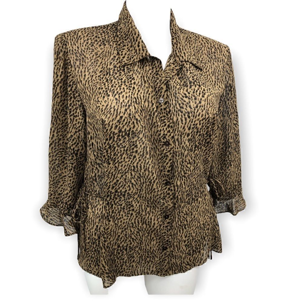 Studio I animal print 20 W button blouse